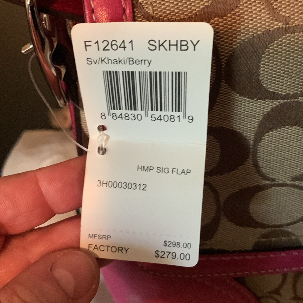 Coach bag with convertible strap - Picture 2 of 9